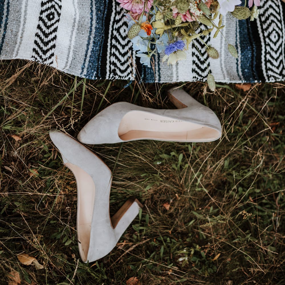 Festival Wedding At Campsite In Holland With A Picnic Reception & Images From Green Antlers Photography
