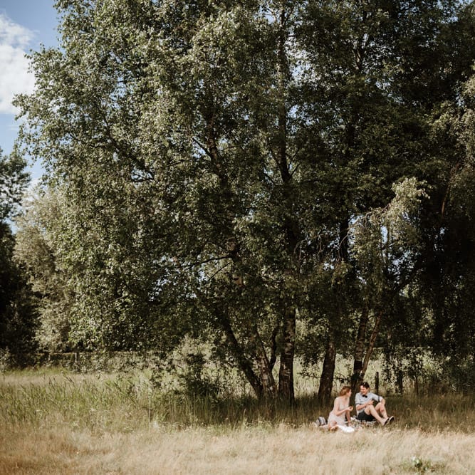 Festival Wedding At Campsite In Holland With A Picnic Reception & Images From Green Antlers Photography