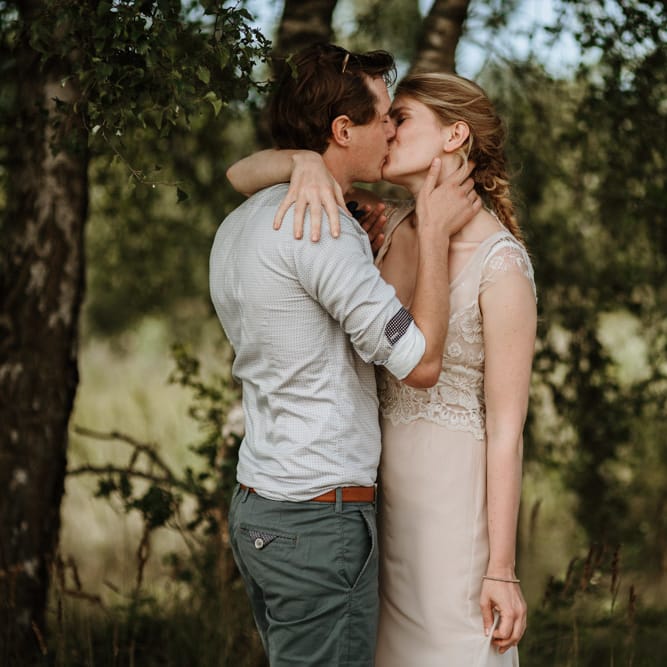 Festival Wedding At Campsite In Holland With A Picnic Reception & Images From Green Antlers Photography