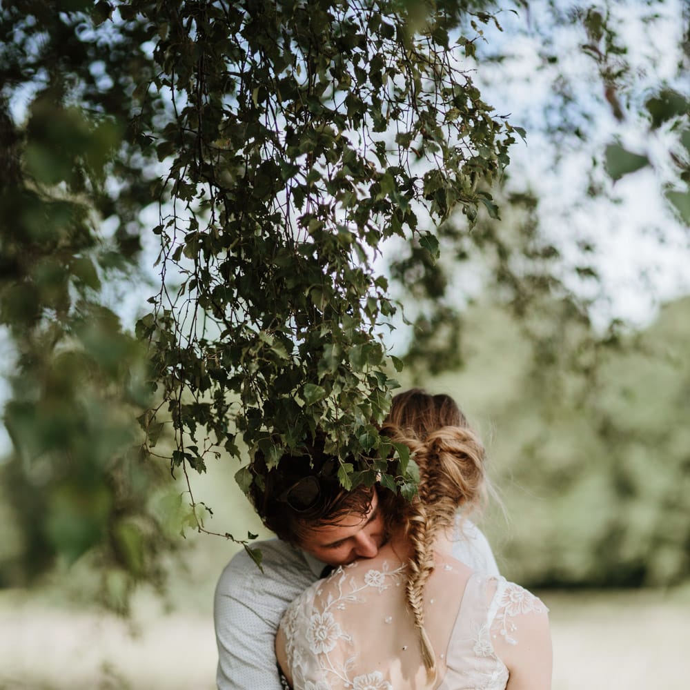 Festival Wedding At Campsite In Holland With A Picnic Reception & Images From Green Antlers Photography