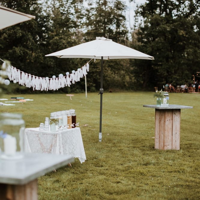 Festival Wedding At Campsite In Holland With A Picnic Reception & Images From Green Antlers Photography