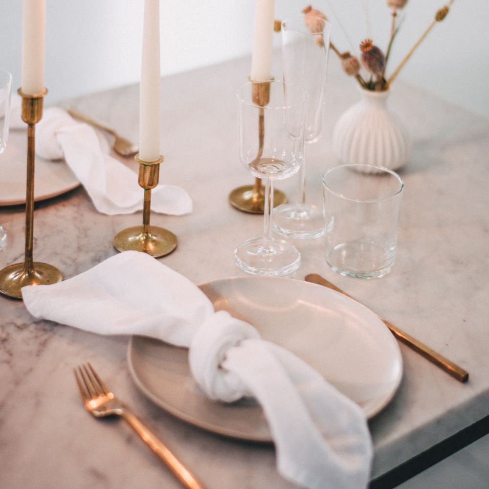 Minimal Elegant Bridal Inspiration Shoot With Ikebana Inspired Floral Arrangements By Kitten Grayson // Planned & Styled By Anemone Style // Images Genevieve Wedding Photography