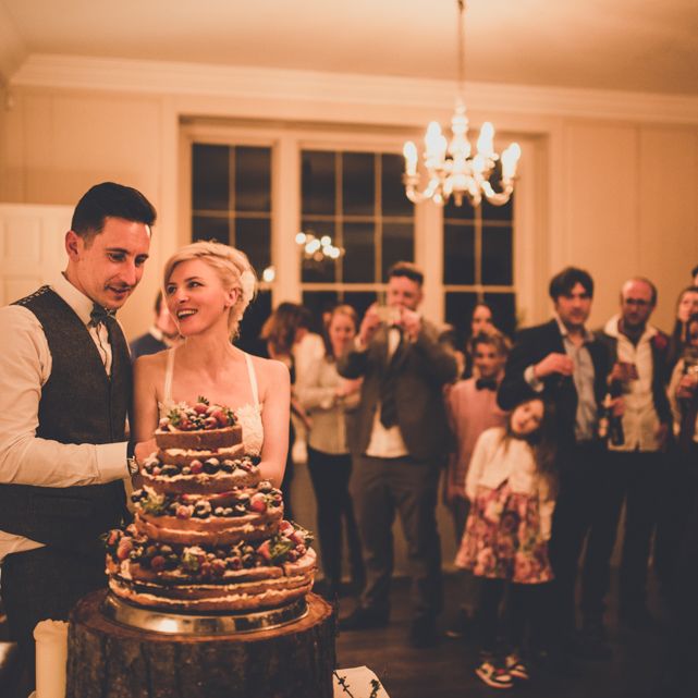 Naked Cake For Wedding
