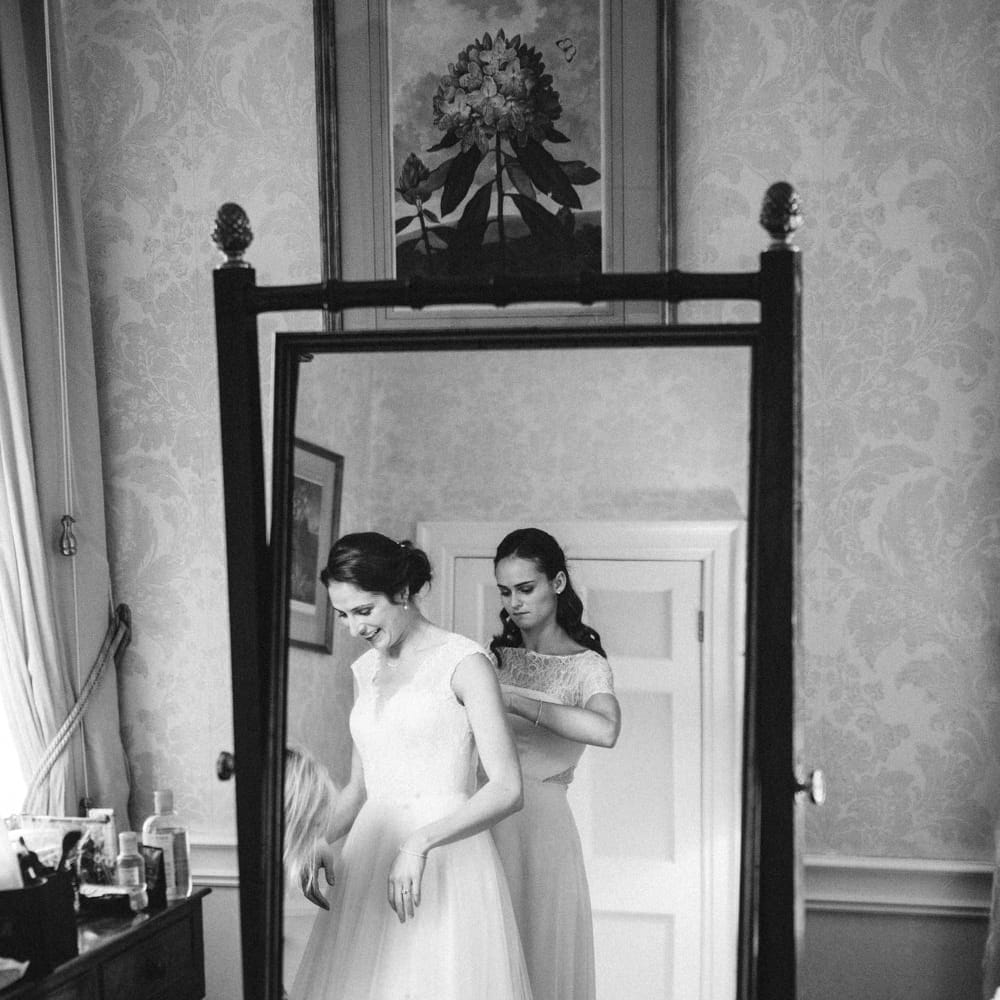 Bride in Ingrida Bridal Gown | Beautiful Classic Wedding at Cornwell Manor | Lucy Davenport Photography