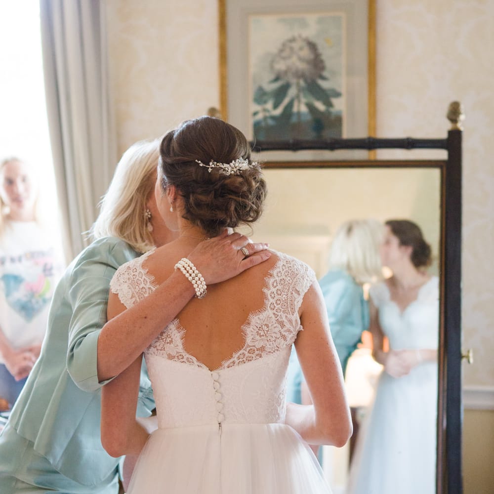 Bride in Ingrida Bridal Gown | Beautiful Classic Wedding at Cornwell Manor | Lucy Davenport Photography