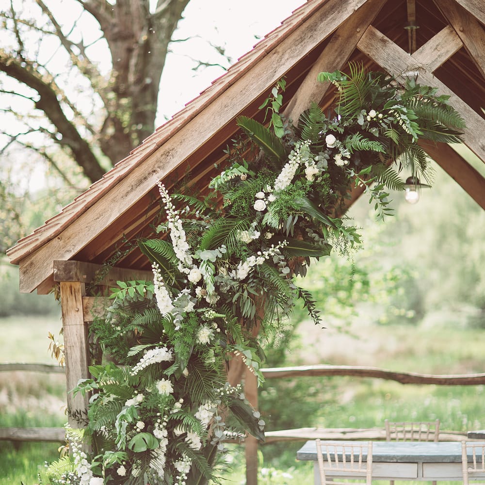 Botanical Outdoor Wedding at Millbridge Court | Lemonade Pictures