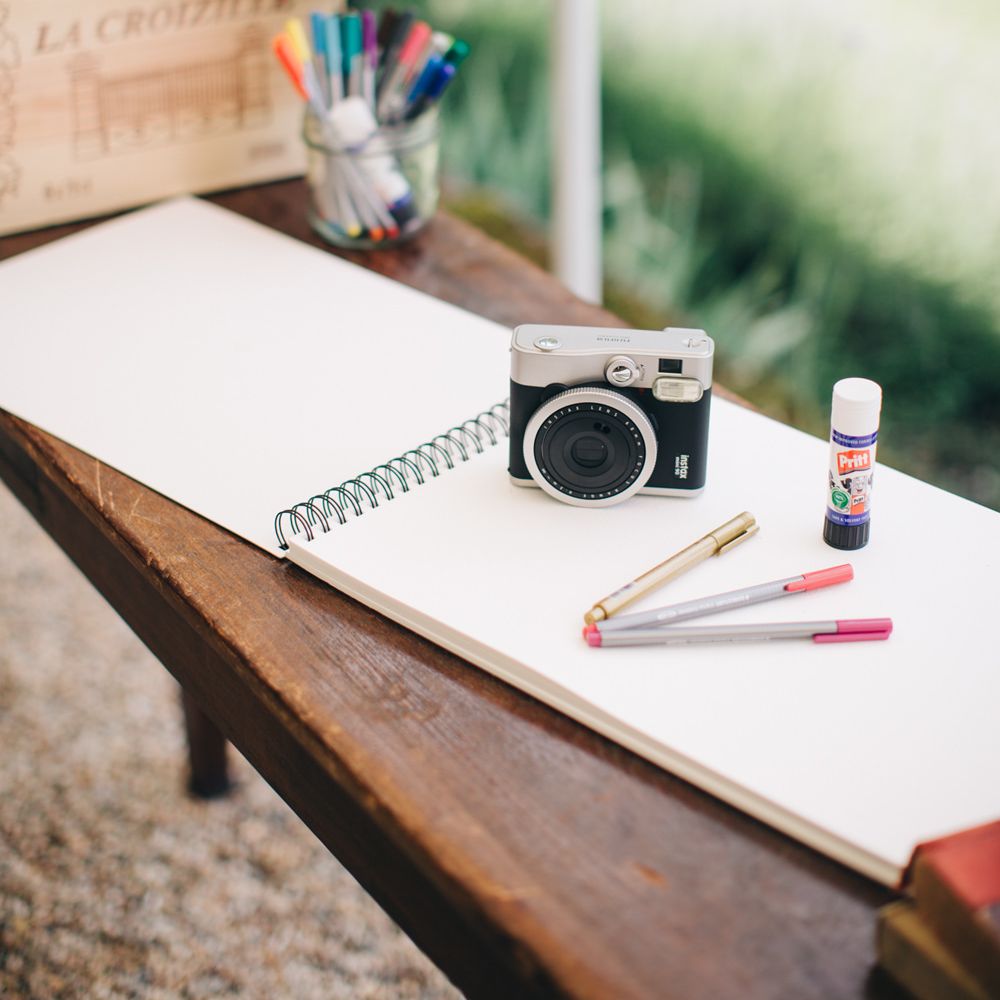 Polaroid Station