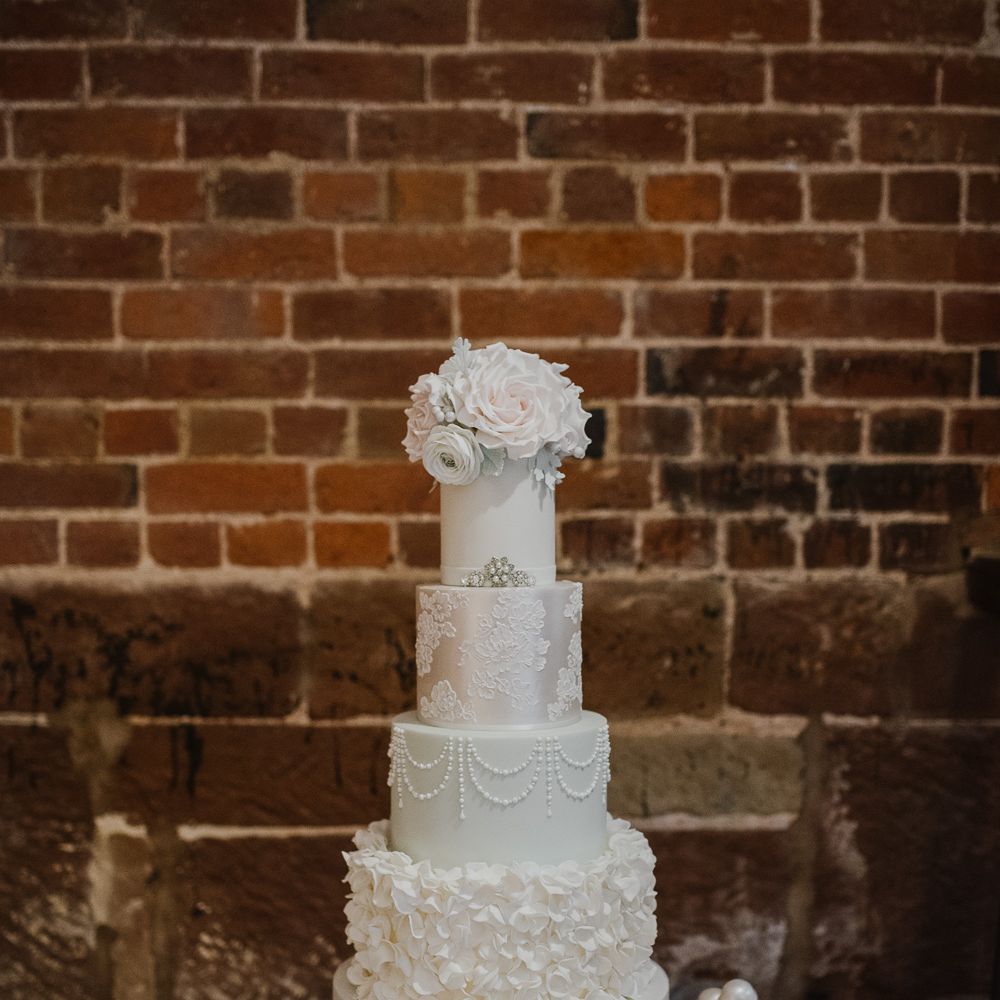 Glamorous Wedding Cake