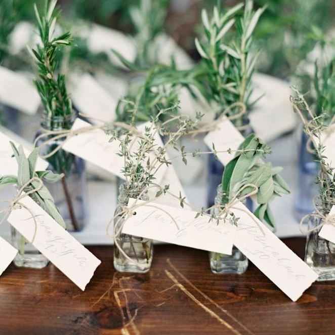 Herb Decorated Wedding Favours | Summer Styling Reimagined | Image via <a href="https://www.fabmood.com/tulle wedding gown tuscan inspired wedding" rel="noopener" target="_blank">Fab Mood</a> | Image by <a href="https://jenhuangphoto.com" rel="noopener" target="_blank">Jen Huang</a> | Floral design by <a href="https://nataliebowendesigns.com/#weddings" rel="noopener" target="_blank">Natalie Bowen Designs</a>