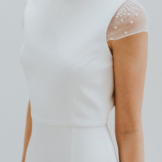 Charlotte Simpson Bridal Gown | Summer Styling Reimagined | Dress by <ahref="https://www.rockmywedding.co.uk/new bridal collection charlotte simpson/" rel="noopener" target="_blank”>Charlotte Simpson</a>
