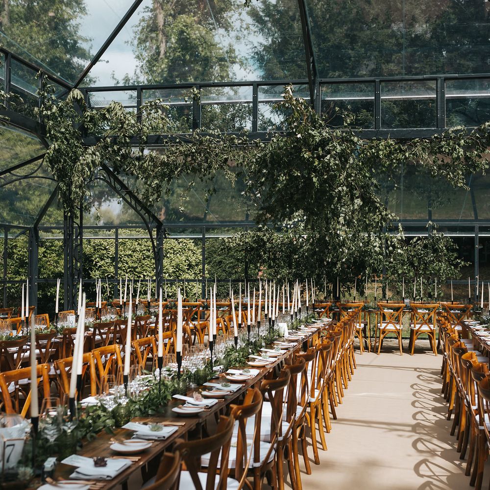Glass Marquee | Summer Styling Reimagined | Styling by <a href="https://www.onestylishday.com" rel="noopener" target="_blank">One Stylish Day</a> | Image by <a href="https://missgen.com" rel="noopener" target="_blank">Miss Gen Photography</a>
