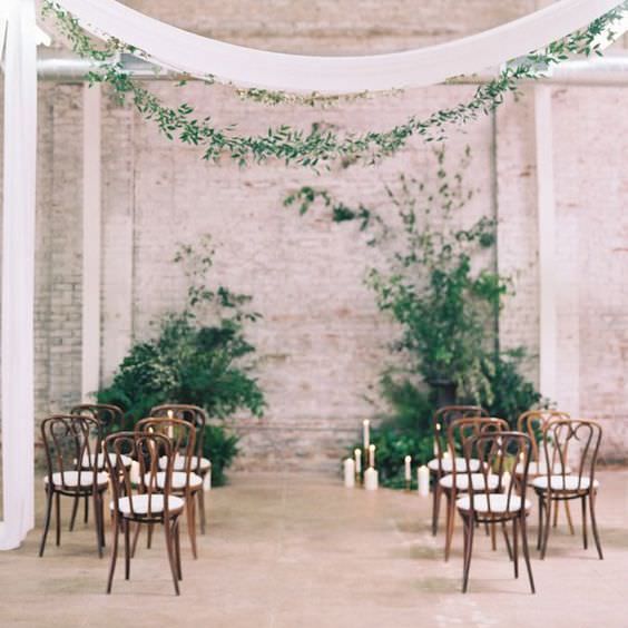 Draped Wedding Ceremony | Summer Styling Reimagined | Image via <a href="https://www.stylemepretty.com" rel="noopener" target="_blank”>Style Me Pretty</a> | Image by <a href="https://www.dianamcgregor.com" rel="noopener" target="_blank”>Diane McGregor</a>