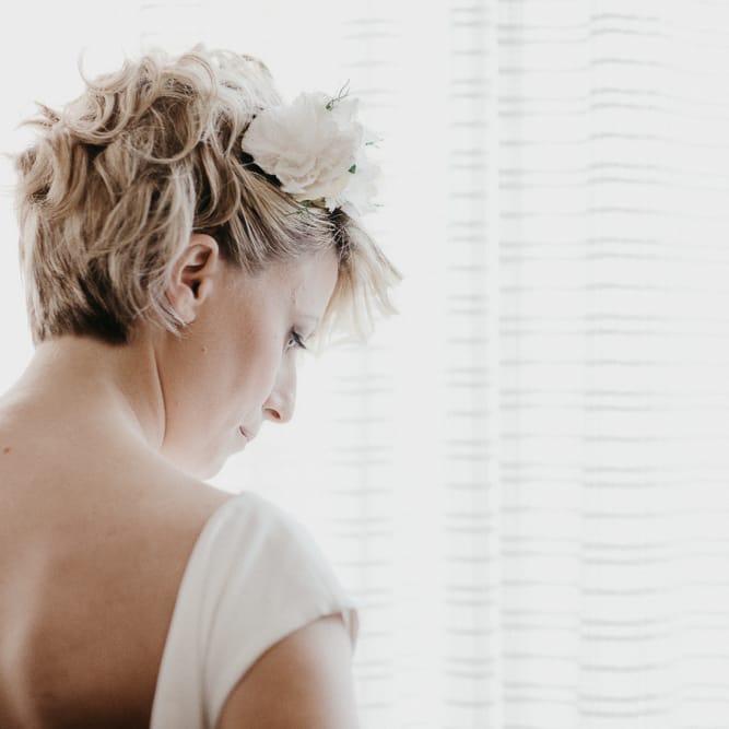 Bride with short Hair Style | That Day Wedding Planner | Carla Penoncelli Photography