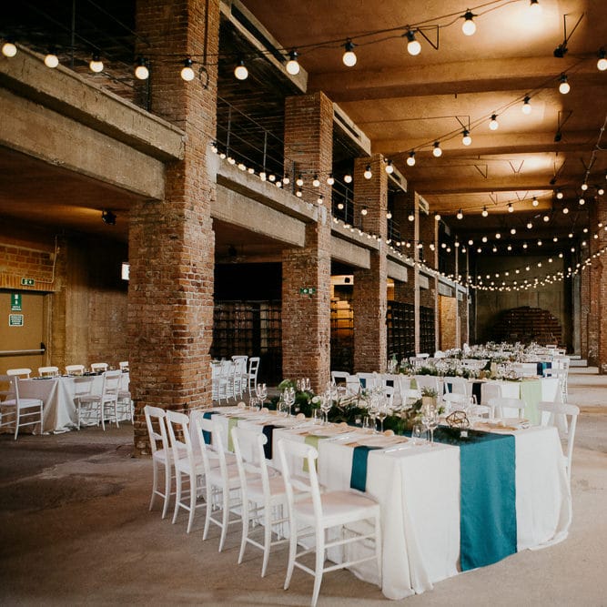 Industrial Wedding Venue with Festoon Lights | That Day Wedding Planner | Carla Penoncelli Photography