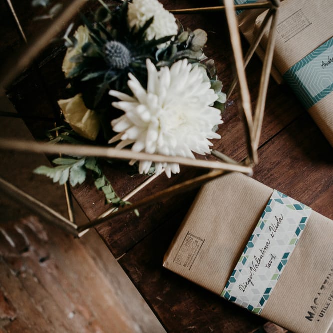 Copper Terrarium & White Flower Decor | That Day Wedding Planner | Carla Penoncelli Photography