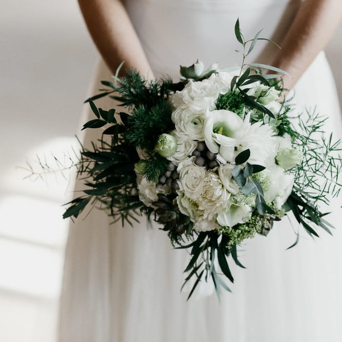 White & Green Wedding Bouquet | Bride in Rembo Styling Dress & Groom | That Day Wedding Planner | Carla Penoncelli Photography