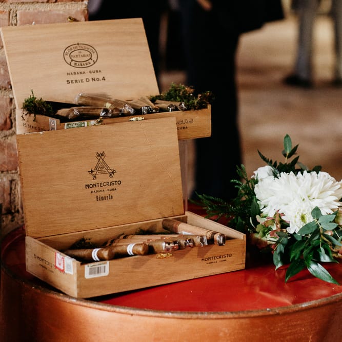 Cigar & Whiskey Station | That Day Wedding Planner | Carla Penoncelli Photography