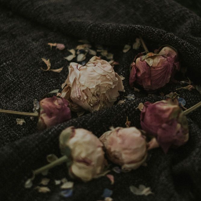 Soft & Romantic Bridal Inspiration Shoot With Rose Bouquets & Brides In Otaduy With Images From Fox & Owl Photography & Planning By Redamancy Weddings