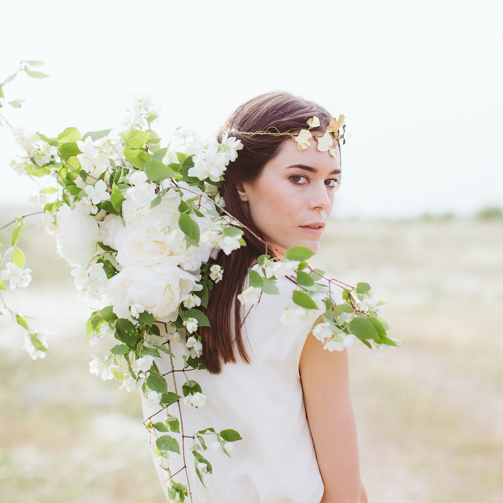 Gold Littlethings Headpiece | Bride in Alessia Baldi Gown | Cristina Firotto Event Design | Valentina Oprandi Photography