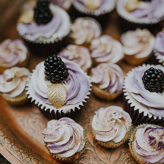 Honey Bee Bakes Meringue Kisses | Woodland Bohemian Luxe Inspiration | Lola Rose Photography & Film