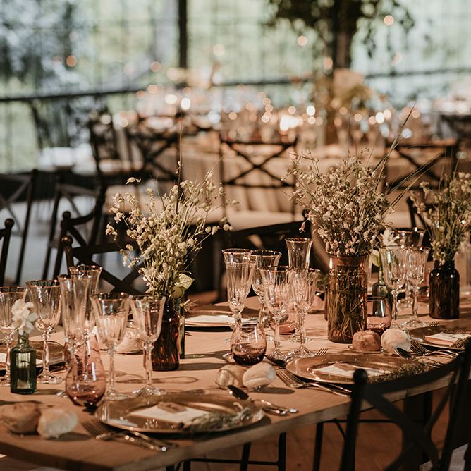 Wedding Reception Flowers | Wedding Decor | Authentic Spanish Wedding at Masia Ribas, Barcelona | Sara Lobla Photography