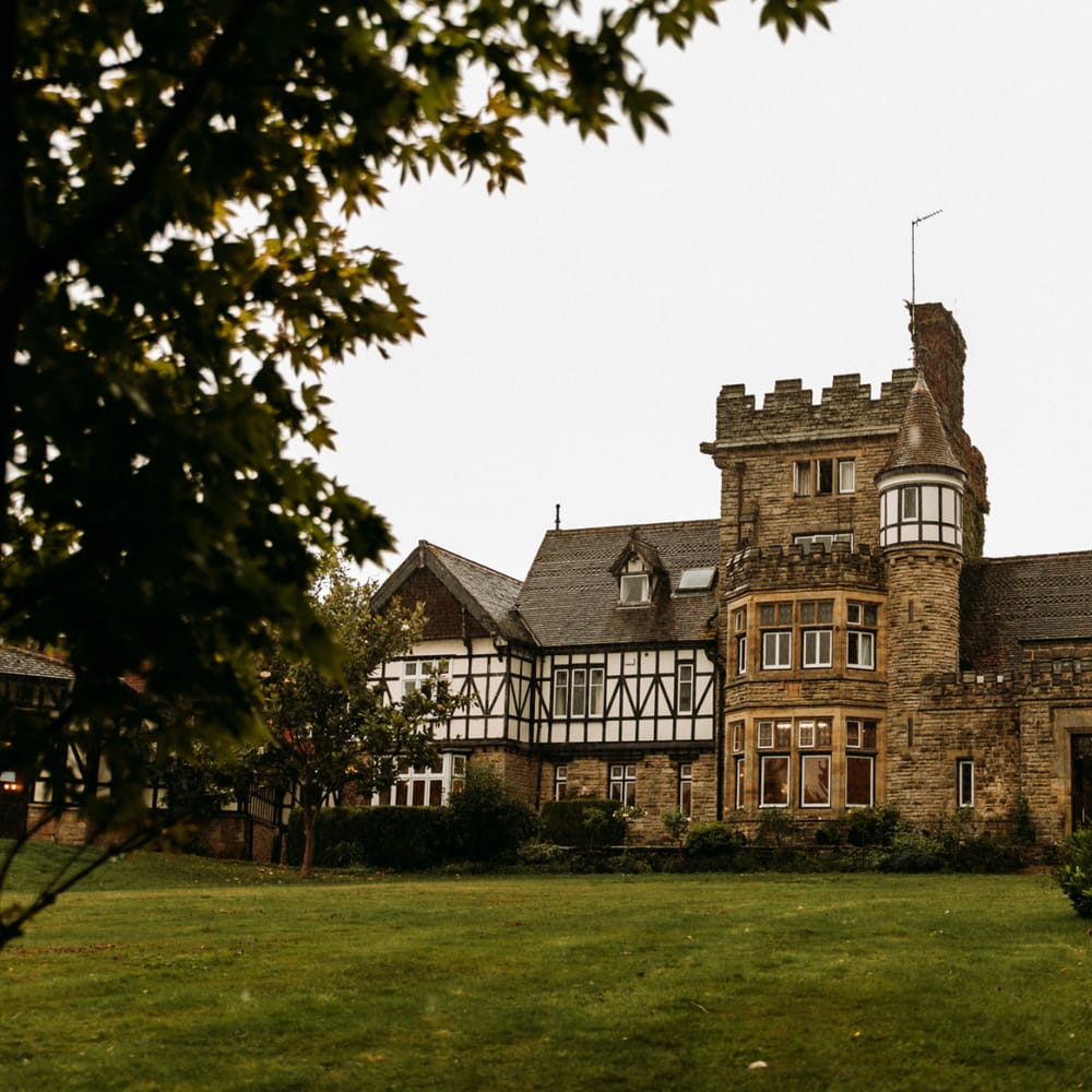 Minimalist wedding at The Ravenswood in East Grinstead
