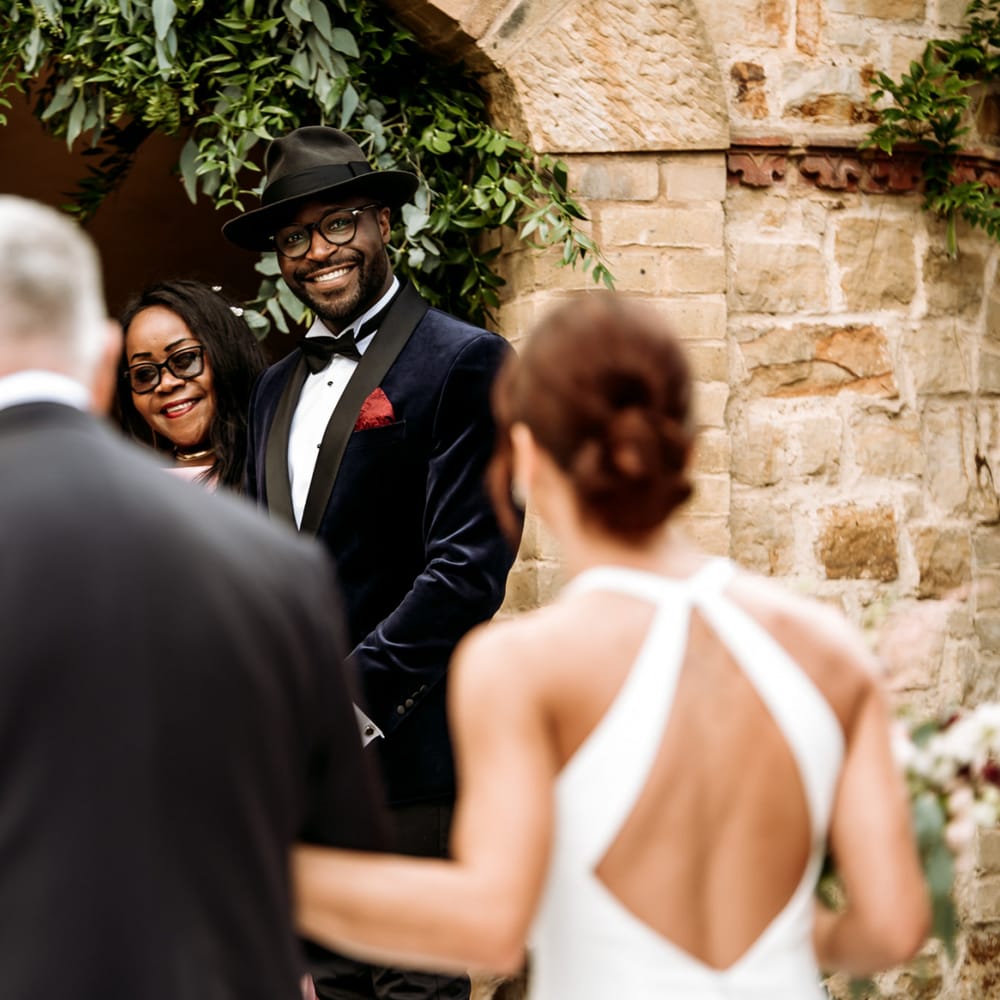 Wedding ceremony at The Ravenswood