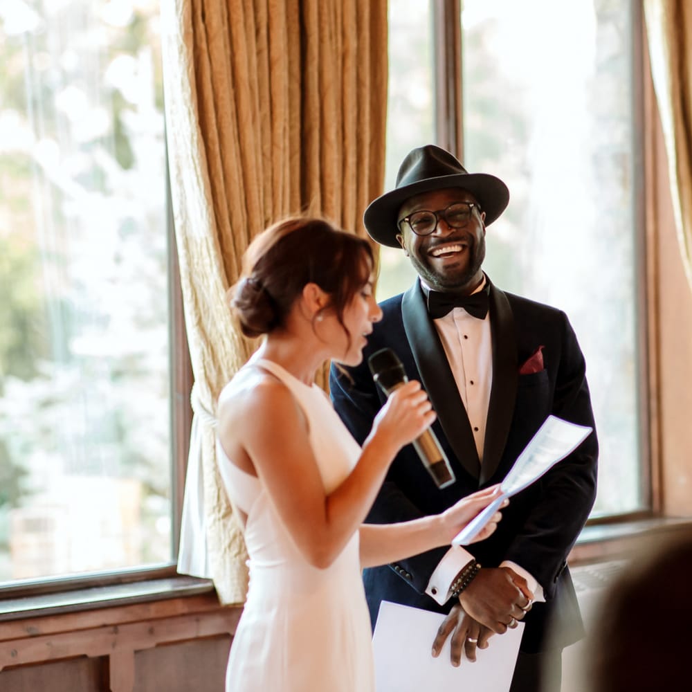 Bride giving a wedding speech at The Ravenswood reception