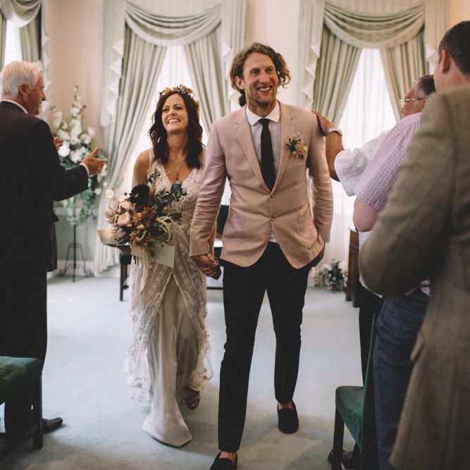 Portsmouth Registry Office Wedding // Image By Carrie Lavers Photography
