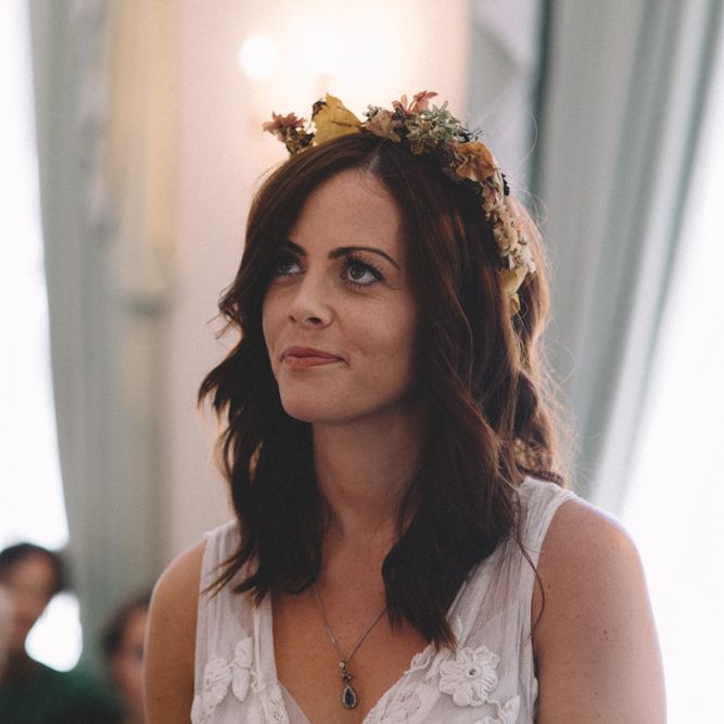 Portsmouth Registry Office Wedding // Image By Carrie Lavers Photography