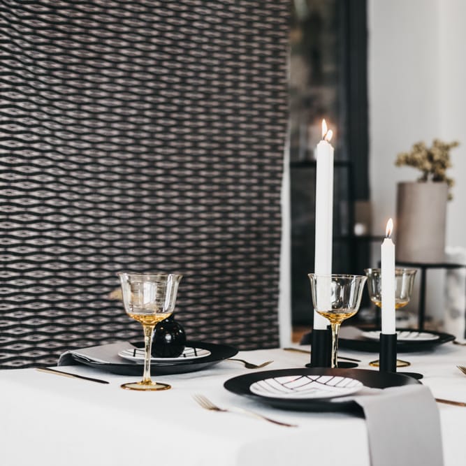 Black, white, grey and gold wedding table decor
