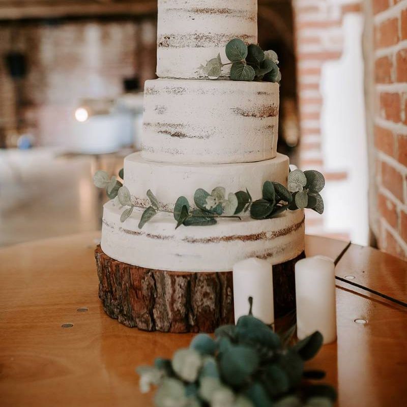 Semi naked wedding cake