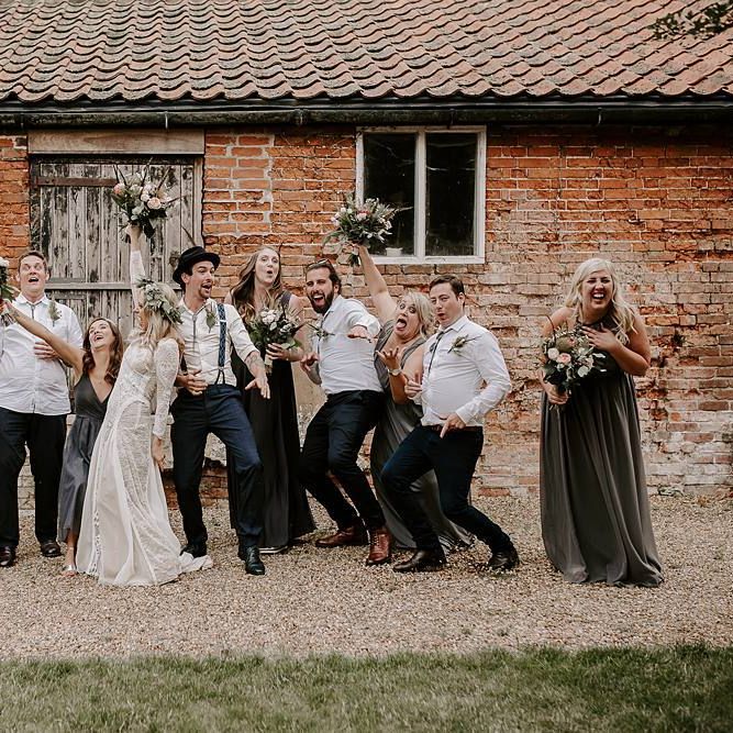 Bride and groom with bridesmaids and groomsmen