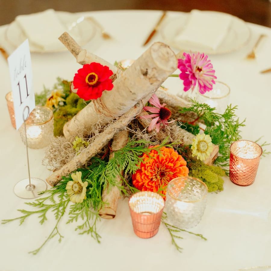 DIY flower centrepiece with anemones