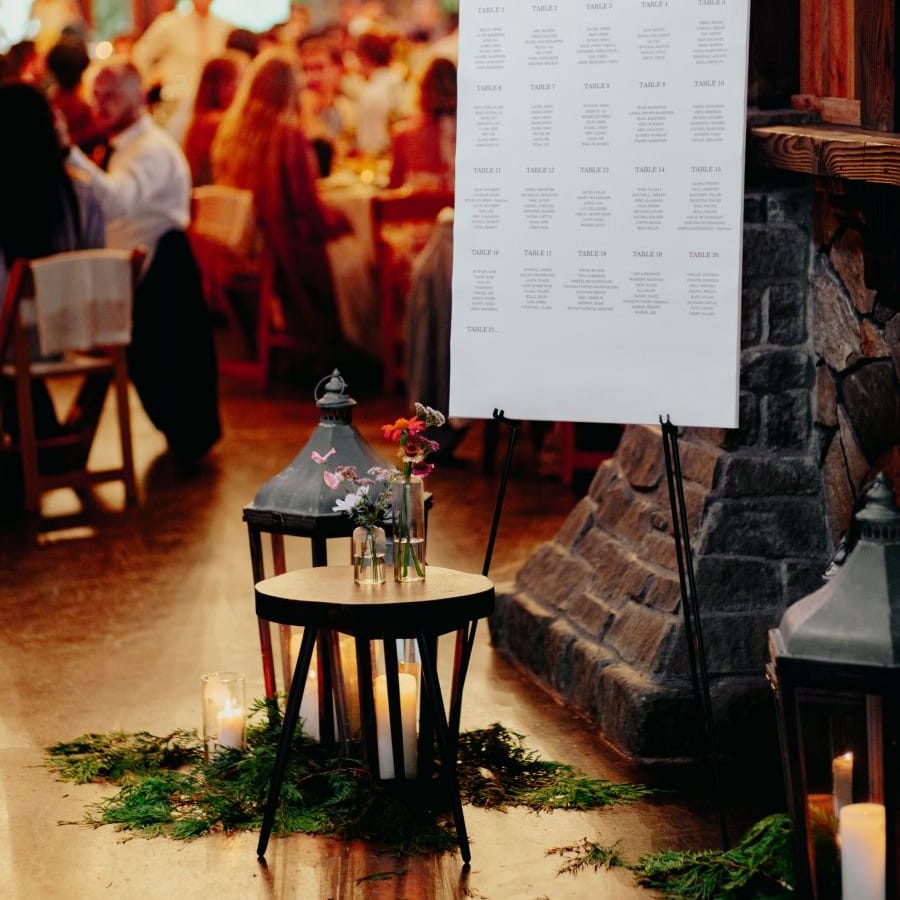 Minimalist seating chart