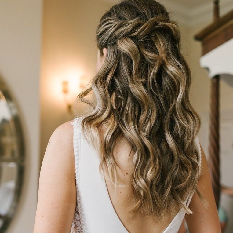 Half Up Half Down Wavy Hairstyle