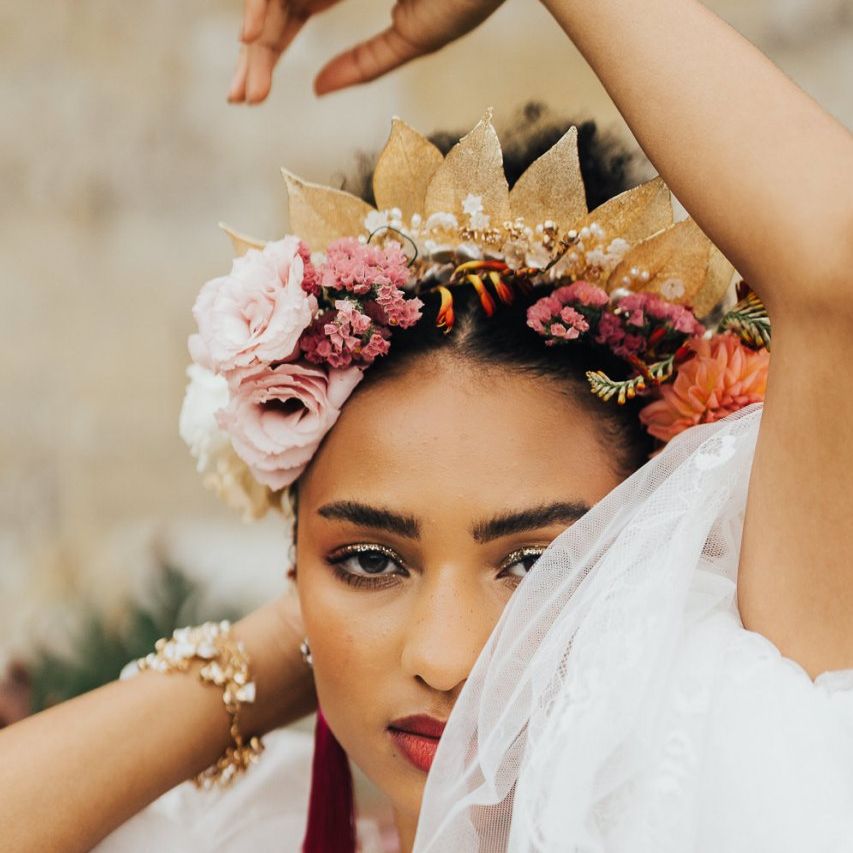 Gold glitter eye shadow and headdress