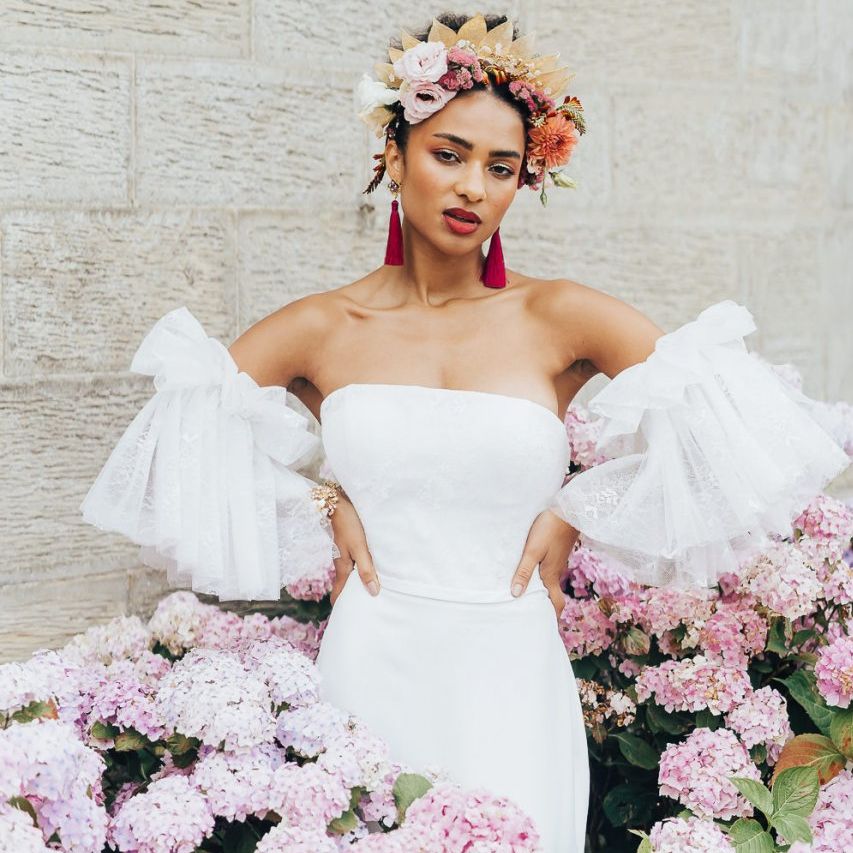 Tulle arm sleeves for off the shoulder wedding dress