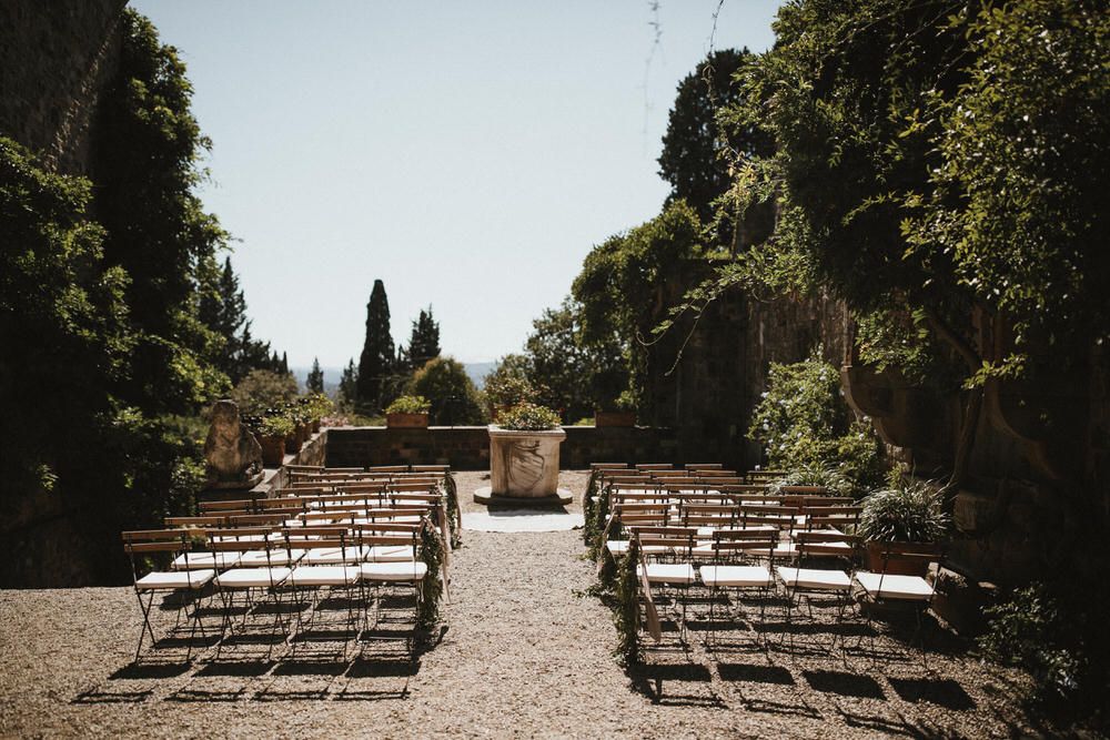 Tuscan Castle Destination Wedding In Italy With Bride In Gold Headband ...