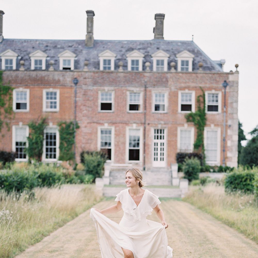 Bride in Lace Cherry Williams London Gown | Elegant Summer Inspiration at St Giles House, Dorset by Jessica Roberts Design   Imogen Xiana Photography