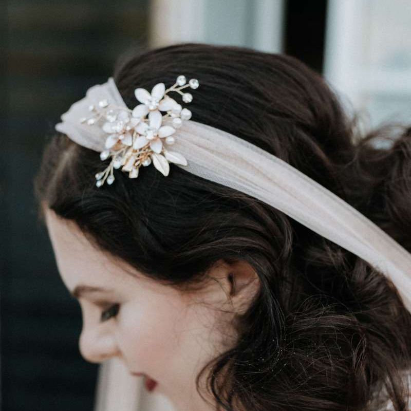 Bride with veil and hair accessories