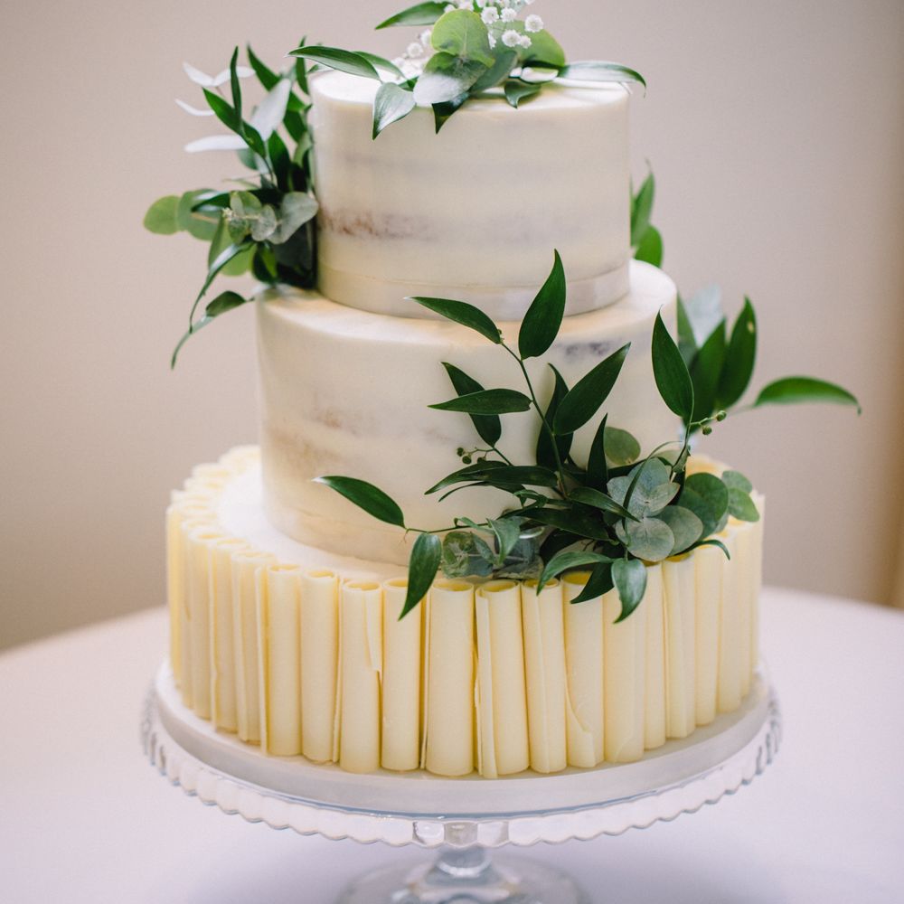 White Buttercream, Wedding Cake // Image By Studio TM