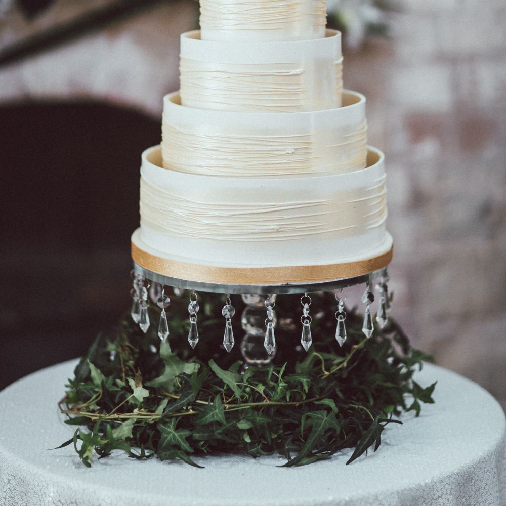 White &amp; Gold Iced Wedding Cake // Images By The Vedrines