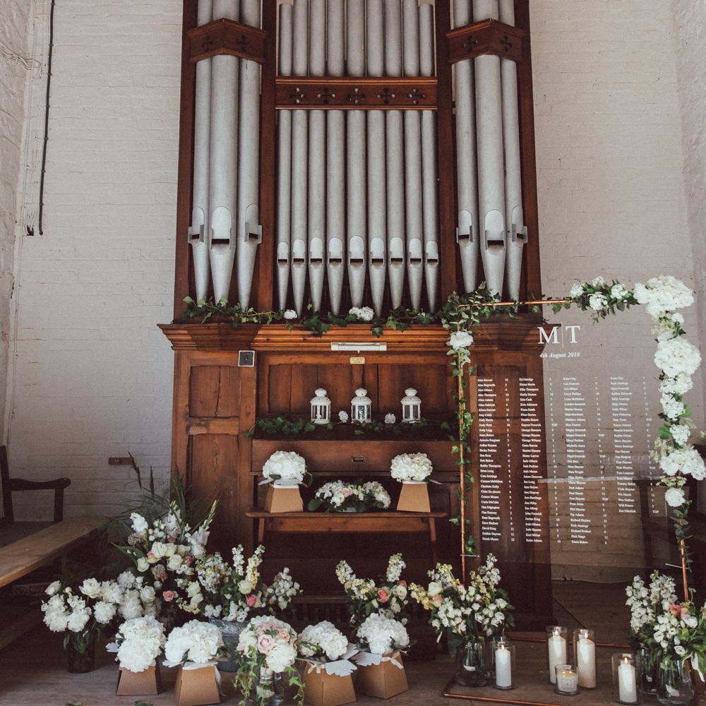 Acrylic Wedding Table Plan // Image By The Vedrines