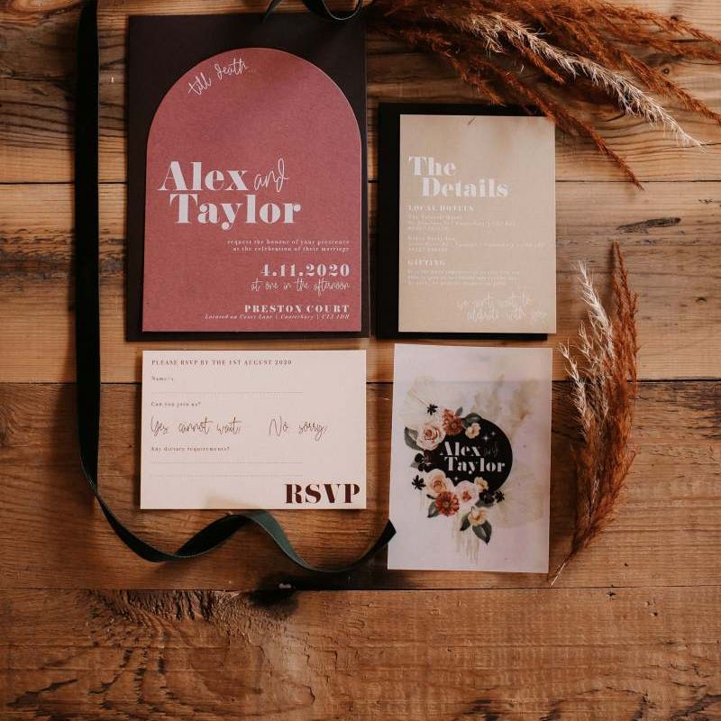 Autumn wedding stationery suit