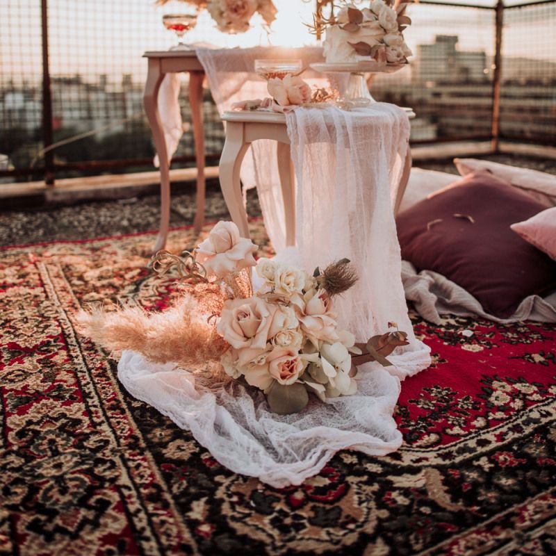 Boho styling at intimate rooftop wedding