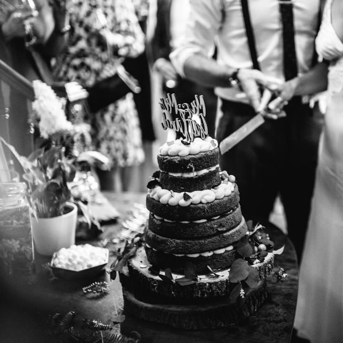 Wedding Cake | Cutting of Cake | Bride in Racerback Alexander Wang Wedding Dress | Colourful Pennard House Wedding With Bride Wearing Racerback Dress | Allison Dewey Photography