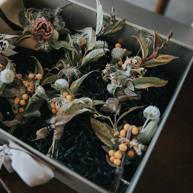 Buttonholes Ready For The Groom and Groomsmen