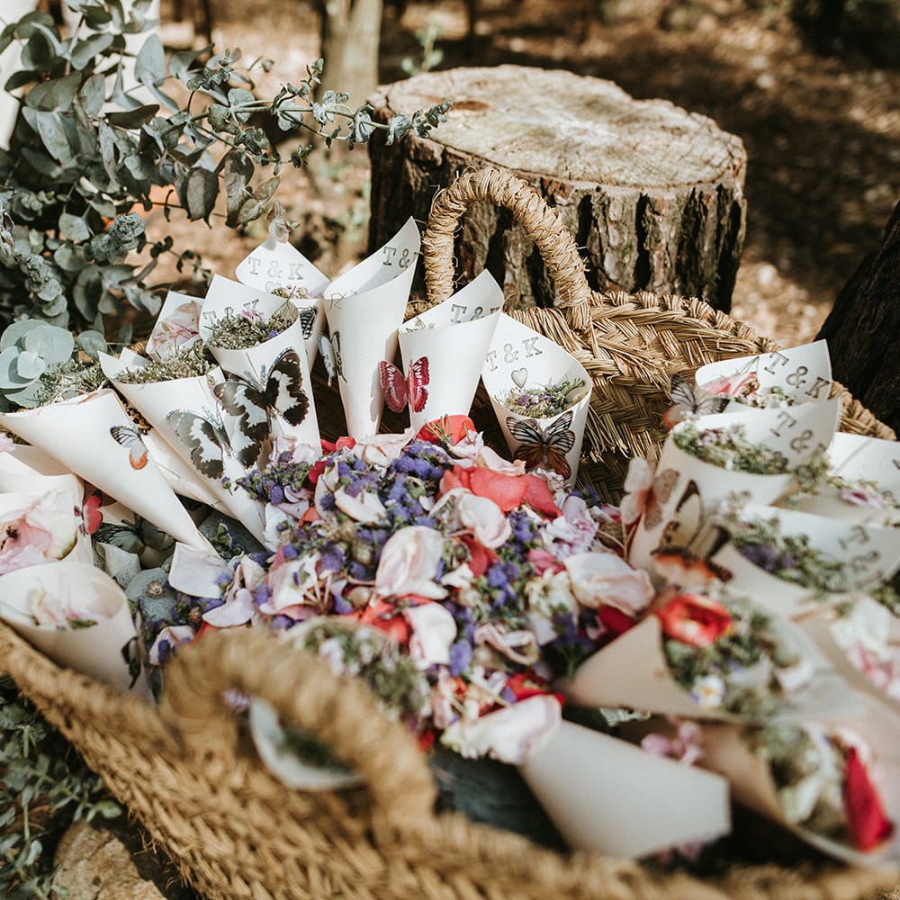Confetti In Cones For Outdoor Spanish Wedding