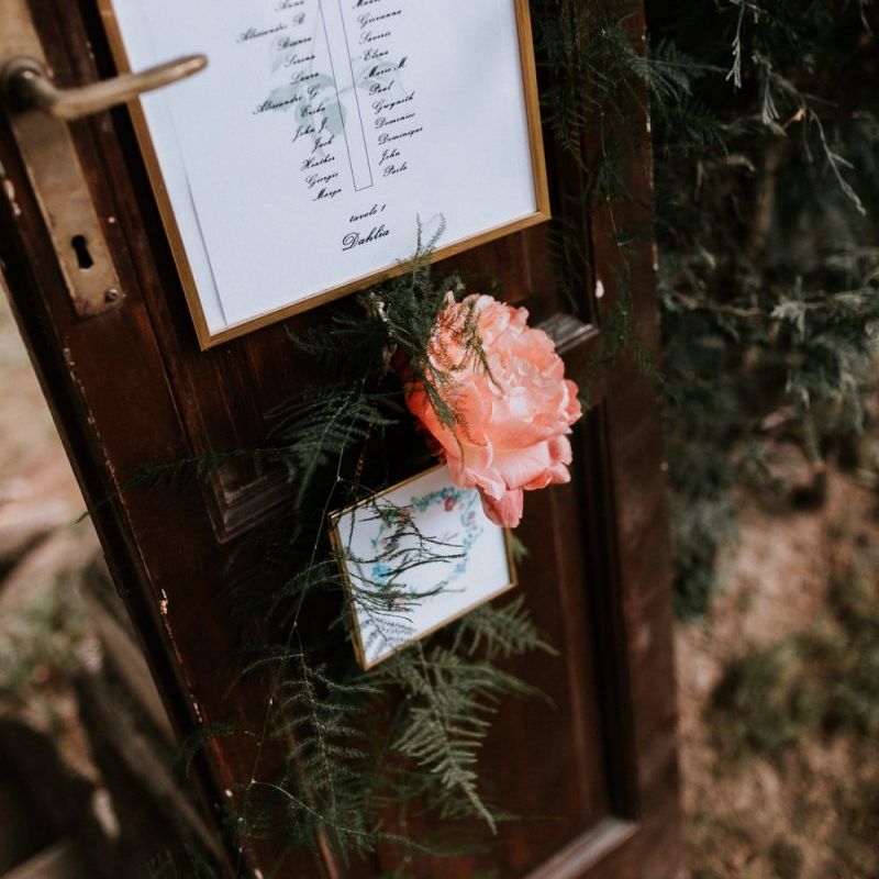 Rustic table plan for Italian outdoor wedding